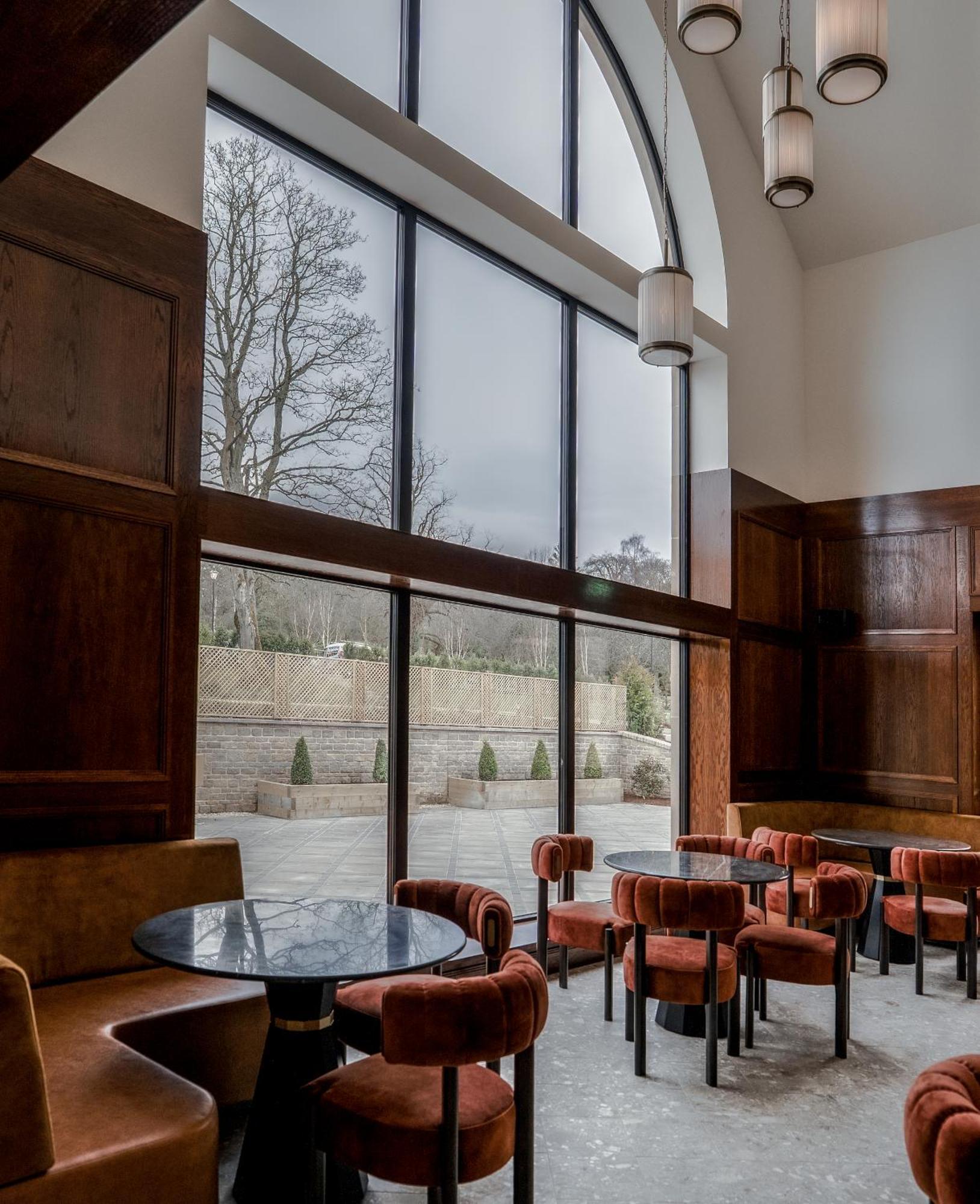 Crossbasket Castle Hotel & Restaurant High Blantyre Esterno foto