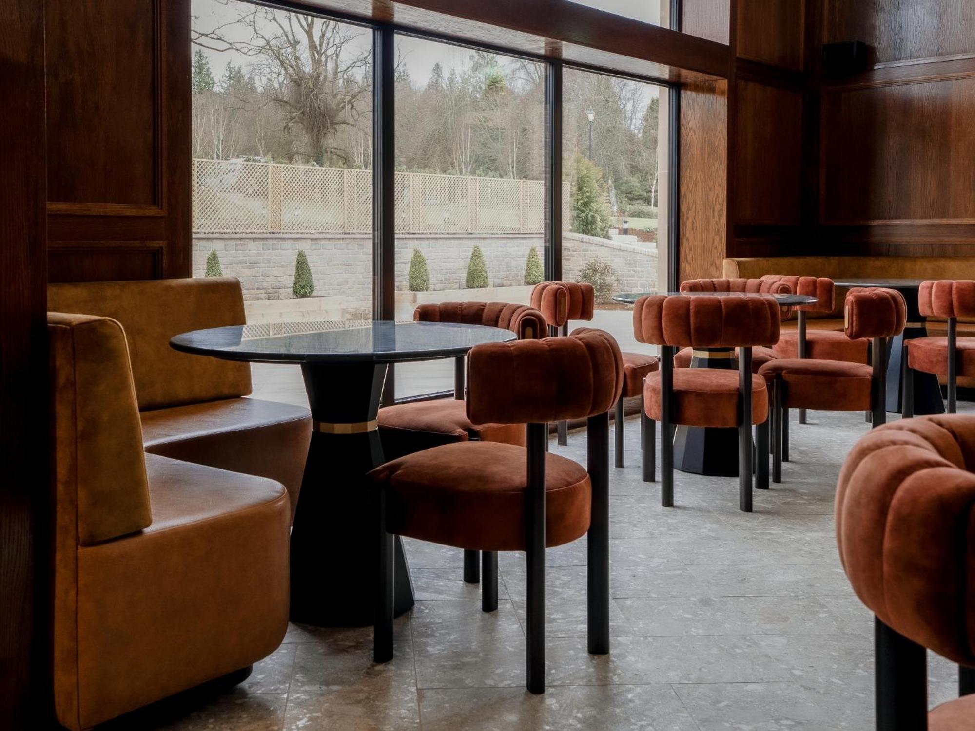 Crossbasket Castle Hotel & Restaurant High Blantyre Esterno foto