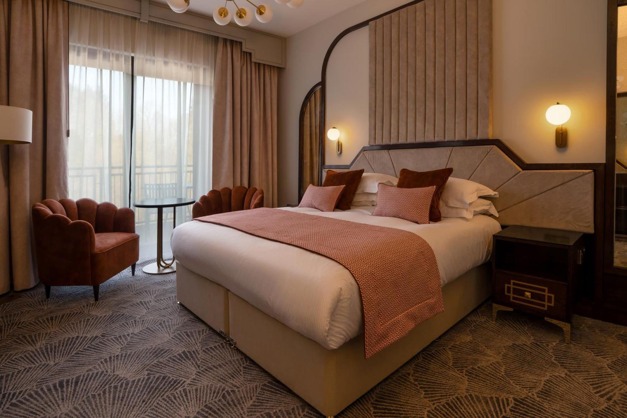 Crossbasket Castle Hotel & Restaurant High Blantyre Esterno foto